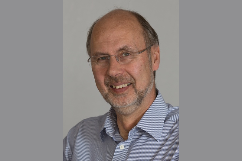 Dr Stephen Snaith